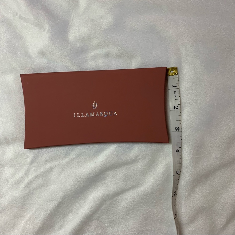 ILLAMASQUA Unveiled Artistry Eyeshadow Palette - Picture 5 of 11